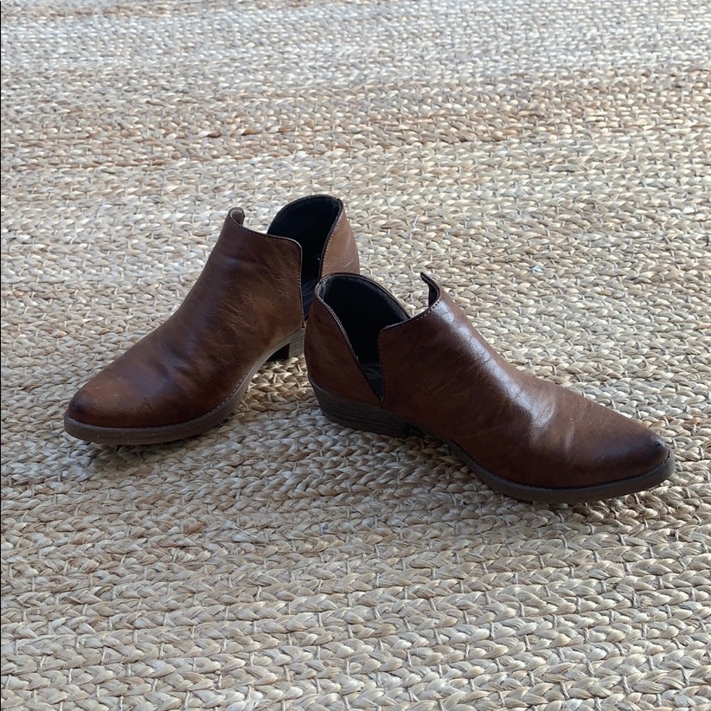 Gently worn saddle ankle boots